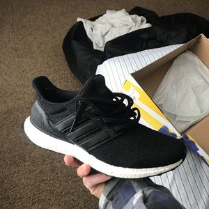 LOOKING FOR SIZE 10 ULTRA BOOST (also for sale)